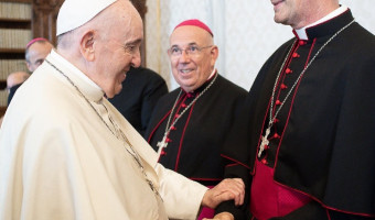 Cardinal Bustillo : Un évènement d'ampleur mondiale et qui est historique