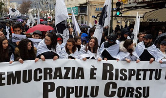 Un manifestu per esse forza di prupuzione