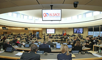 Réforme des institutions : l'Alsace prend date