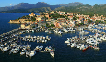 Port de Saint -Florent : Le conseil municipal vote contre un quota de places professionnelles