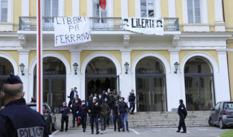 Nouvelles de Corse ( un  rien déprimante )