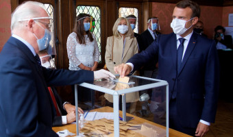 Un trou d’air démocratique